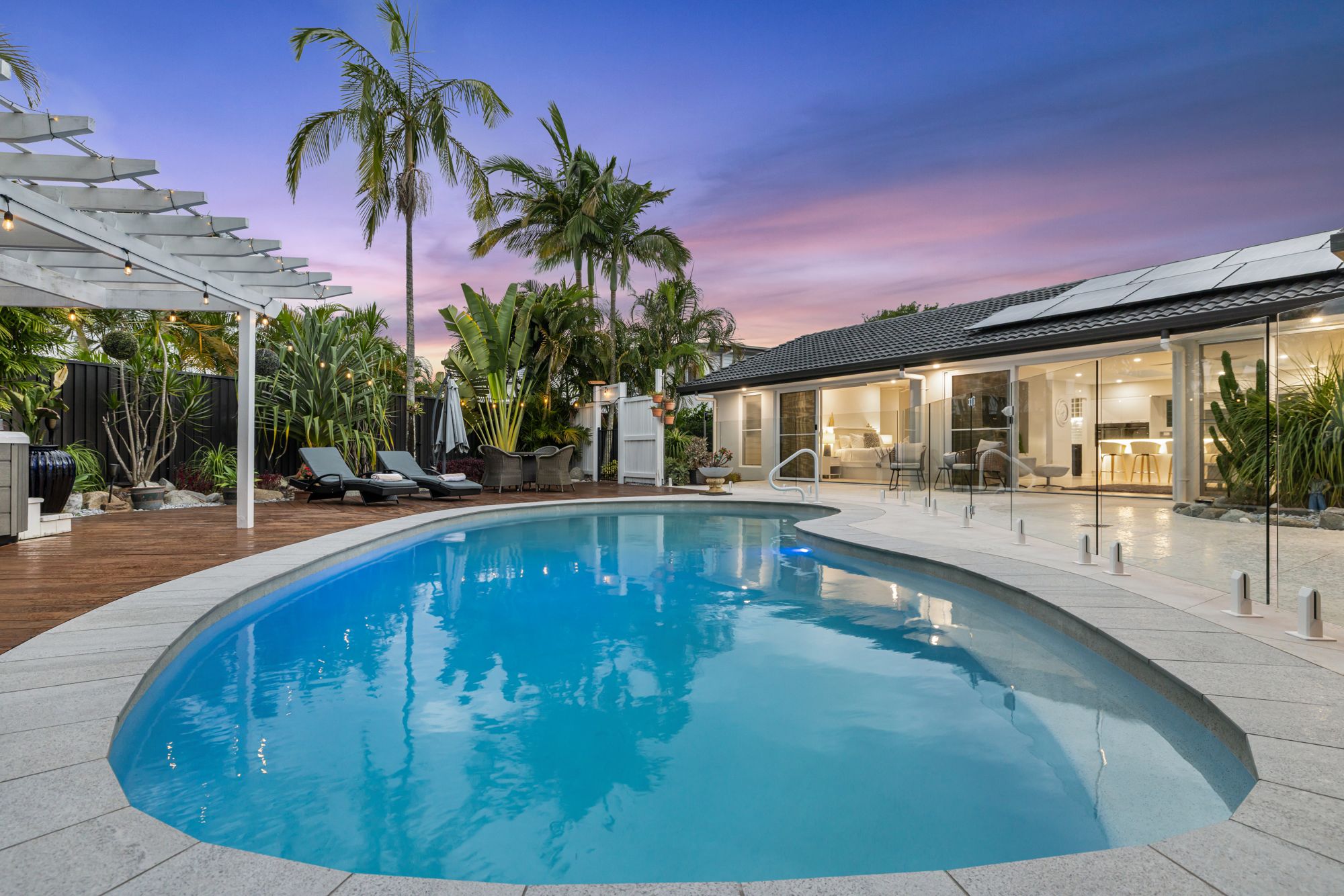 Full Stack Campaign, twilight property media